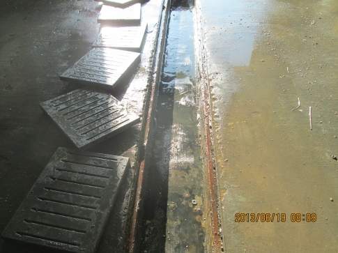 Cleaning grit and sand traps